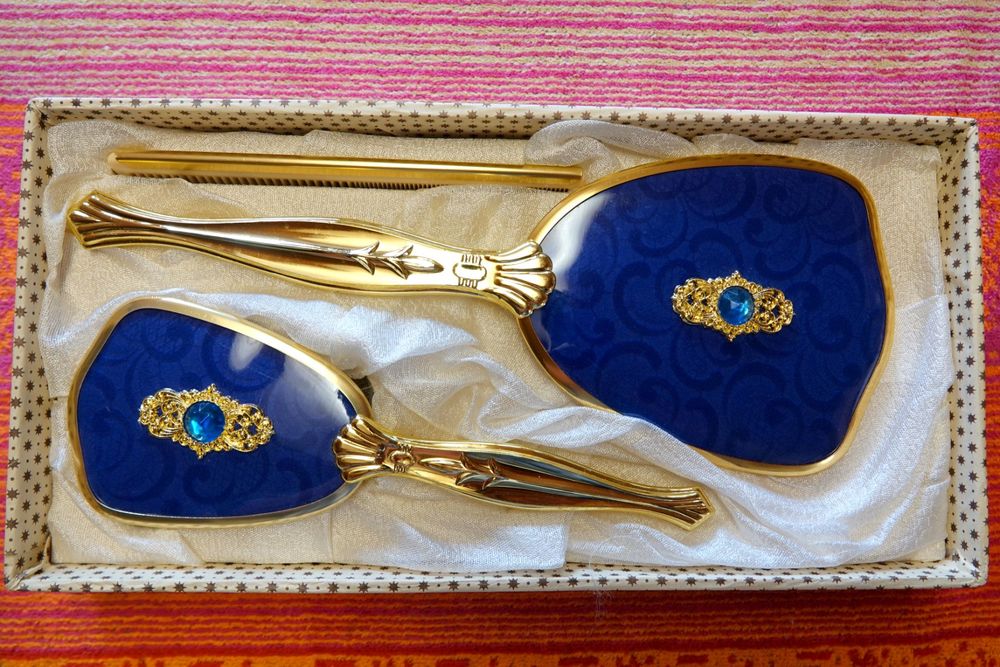 2-teiliges Vintage-Set: Metall-Kamm & Spiegel Im Russischen Schloss-Design – Tragbares Beauty-Tool (Kupfer)