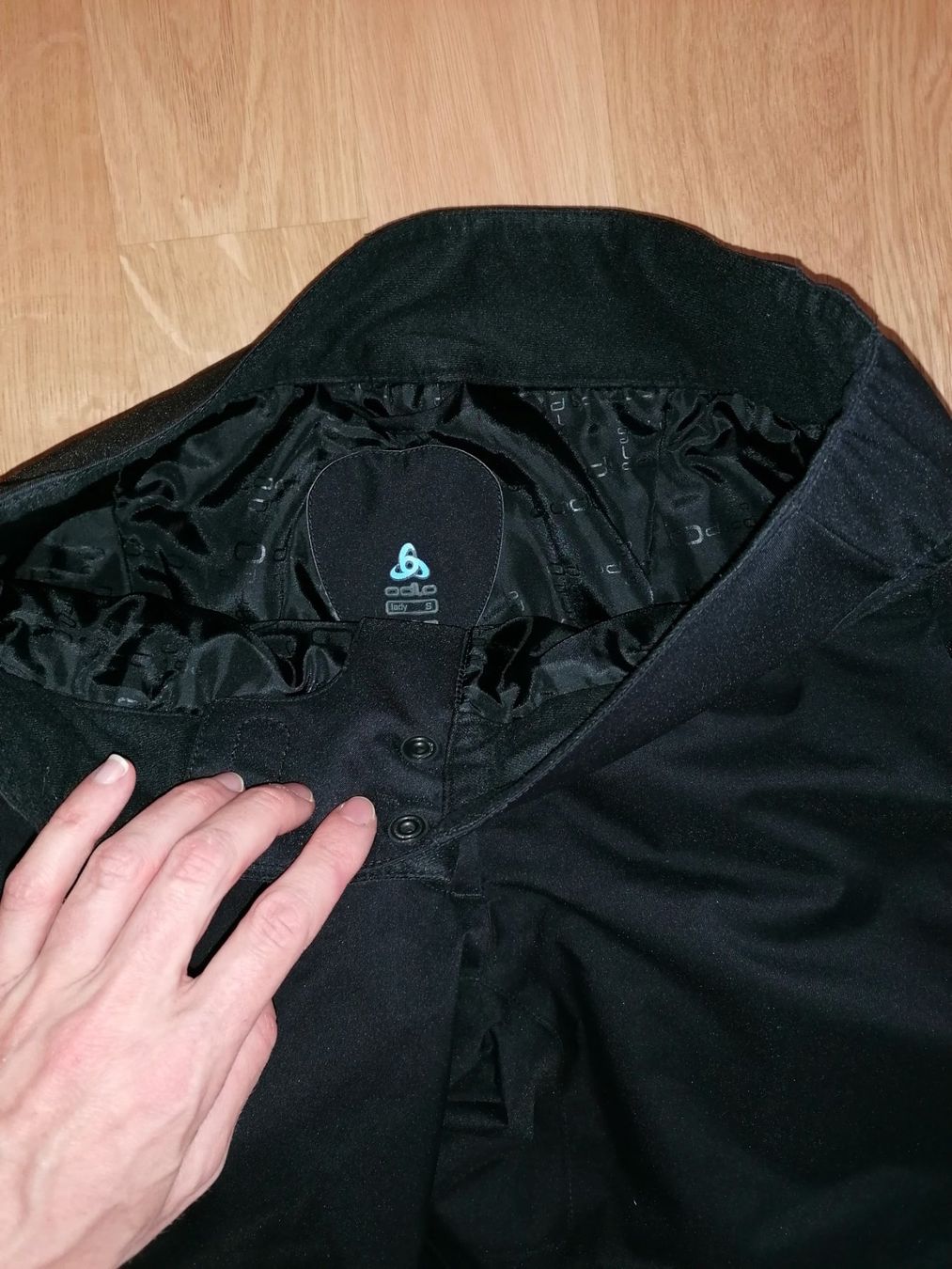 Odlo Lotti di vestiti: Odlo Set Windstopper Sleve und Skihose – Usato da Sargans venduto da Gru_L20 6