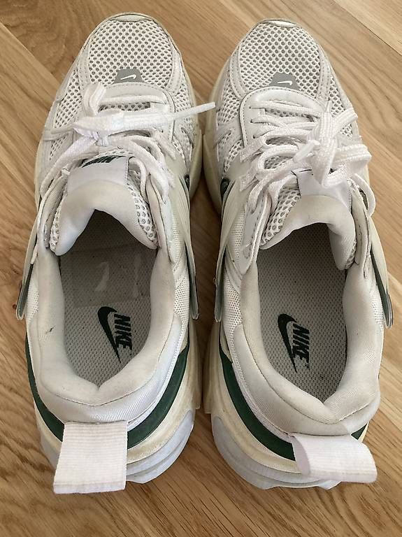 Nike Herrenschuhe: Nike V2K Run – Gebraucht aus Zollikofen von Rachji 3