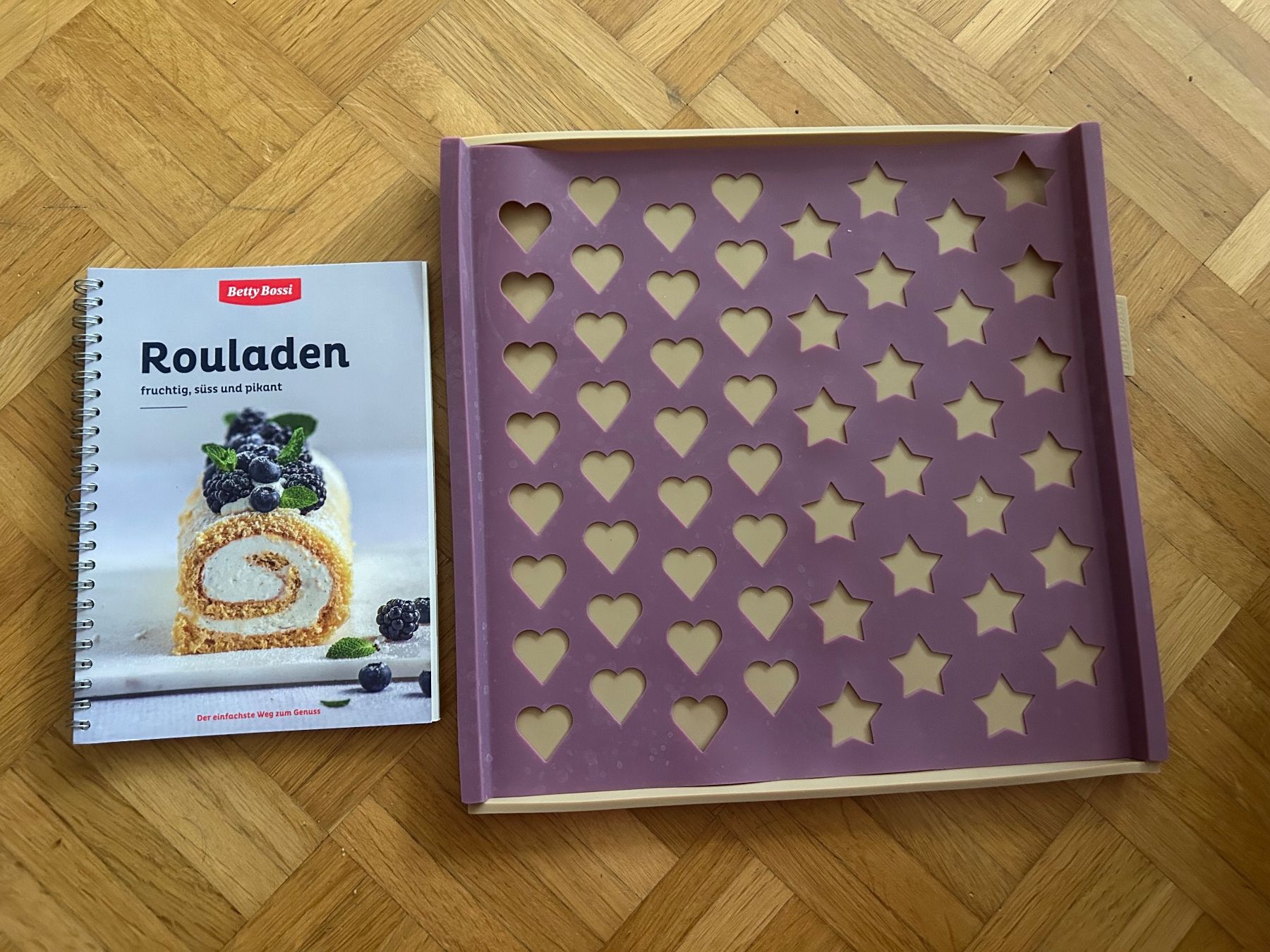 Betty Bossi Teglie da forno: Betty Bossi Rouladen Matte mit Backbuch – Usato da Uetikon am See venduto da kat_866g