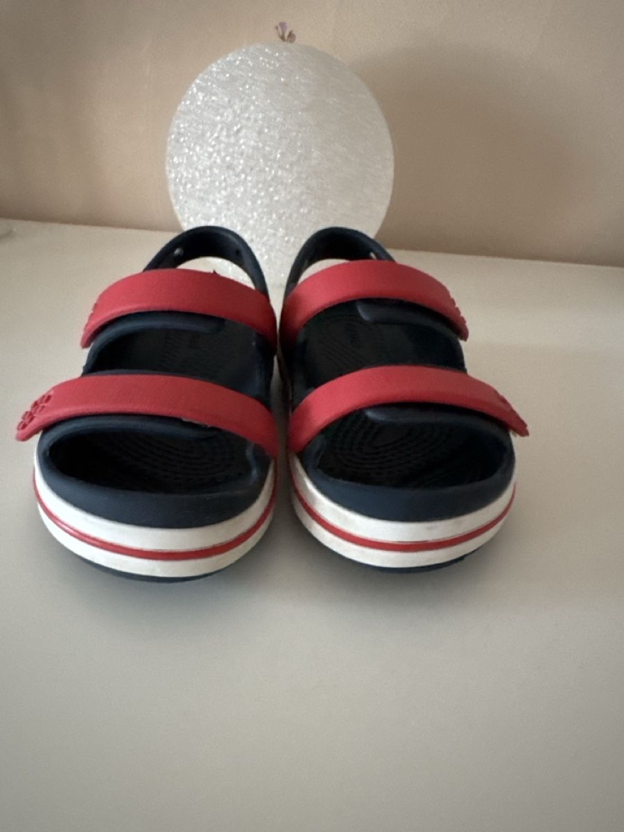 Crocs Scarpe per ragazzi: Crocs Sandals C8 - EU 24/25  – Usato da Bever venduto da tut_tmz9 1