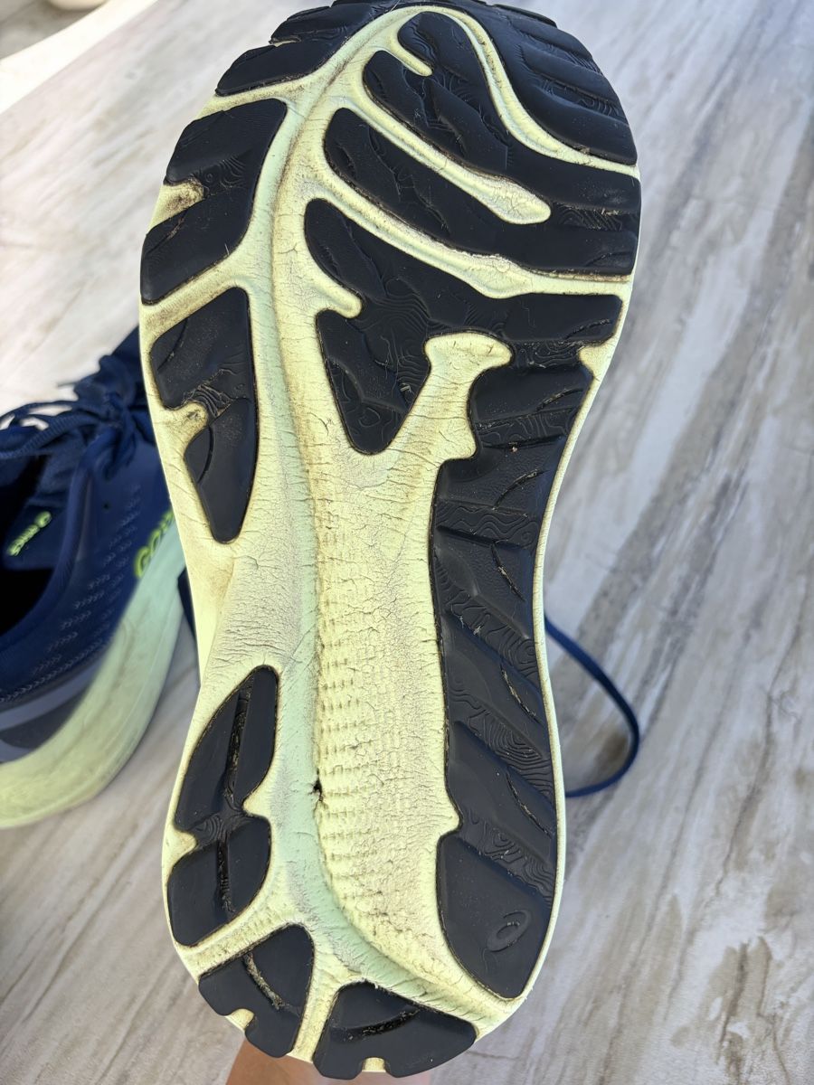 Scarpe da uomo: Asics Runningschuhe 44 – Usato da Niederweningen venduto da Pelushi28 2