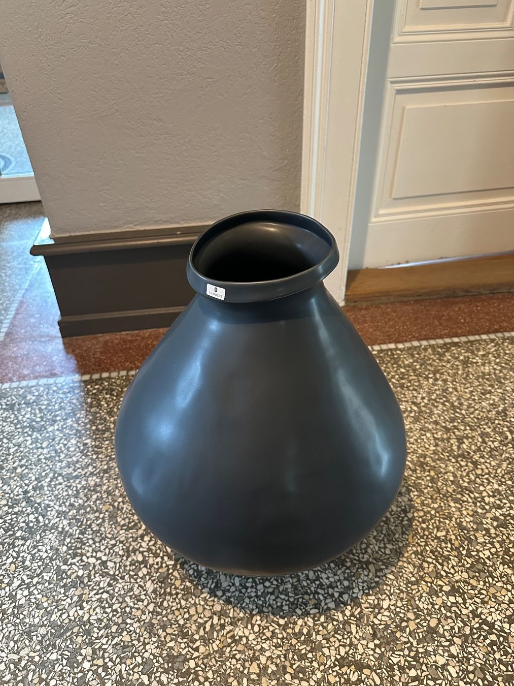 Lambert Vasi & Recipienti: Handgefertigte Vase von Lambert Neu – Nuovo (secondo la descrizione) da Frick venduto da Humbeli65 1