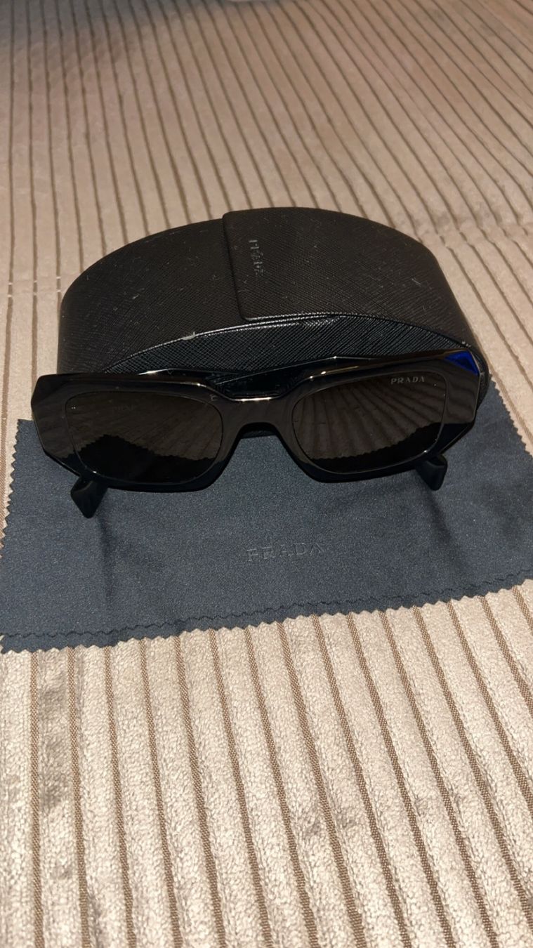Prada Brillen & Gläser: Lunette Prada Unisex symbole – Gebraucht aus Marly von lol_x86s 2