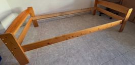 Bett Holz (Fichte), Rost, Matratze (Kamelhaar, Schurwolle)