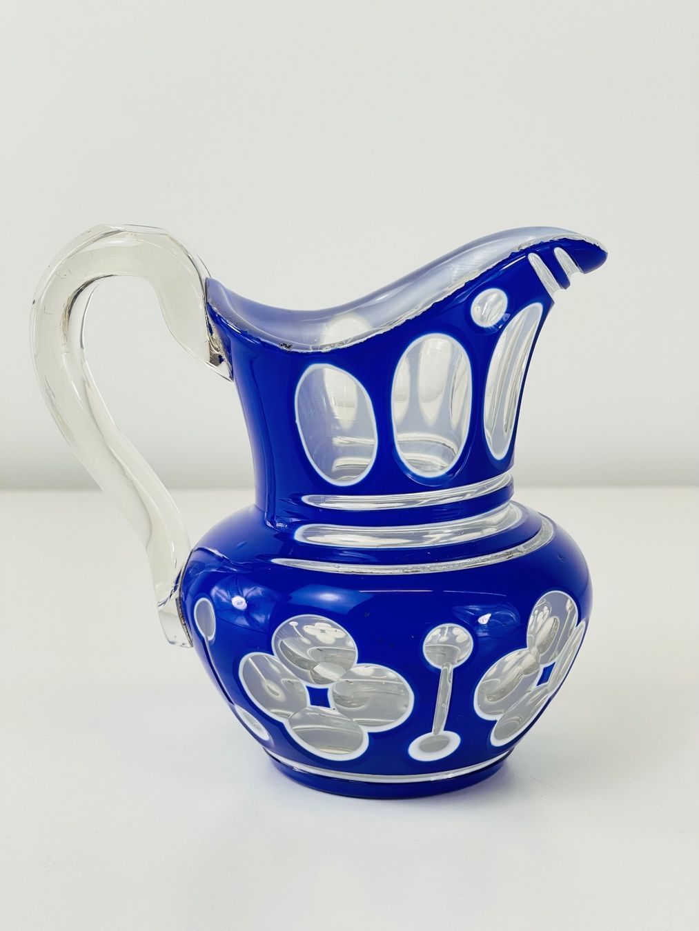 Caraffe: Karaffe Böhmisches Glas Kobaltblau/Weiss – Usato da Zürich venduto da Arche_Brockenhaus