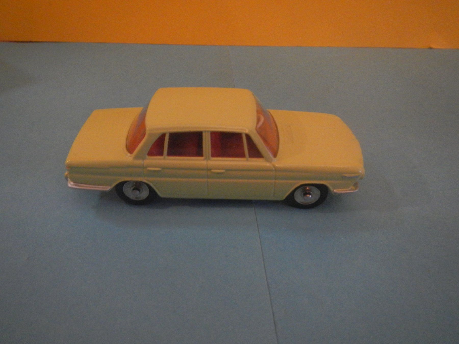 BMW Modellini d'auto: BMW 1500 Dinky Atlas 1:43 – Usato da Domdidier venduto da Bimbo57 1