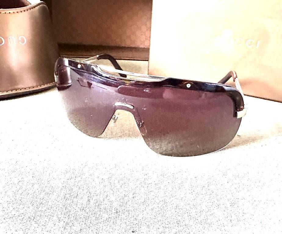 Gucci Occhiali & Lenti: Gucci unisex Sonnenbrille – Usato da Basel venduto da Katharina520741 3
