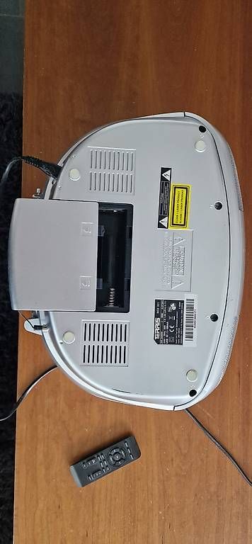 Medion Lettore multimediale & Streamer: CD Payer/Radio /USB/SD Funktion – Usato da Berg TG venduto da ein_8dnf 3
