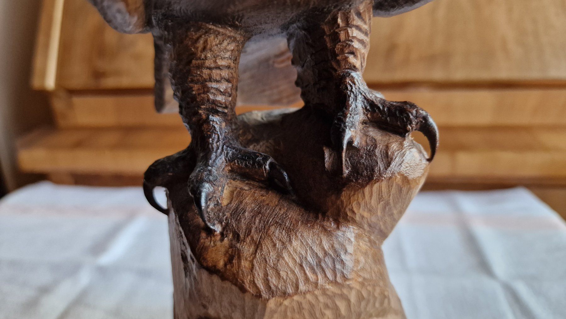 Figuren: geschnitzter Adler   -   feine Brienzerschnitzerei – Gebraucht aus Röthenbach i. E. von Heureka5 6