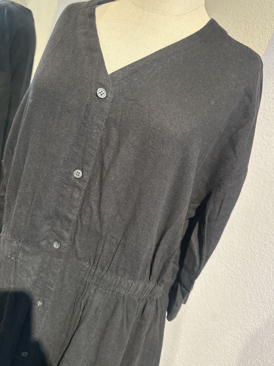 Vestiti: Leinenkleid Gr. 40 schwarzblau – Usato da Bassersdorf venduto da Ayumiyamaguchi 1