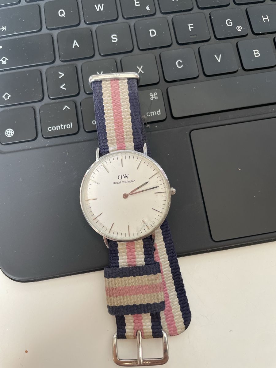 Daniel Wellington Uhren: 2 montres Daniel Wellington – Gebraucht aus Lavigny von Lea_9rxv 6
