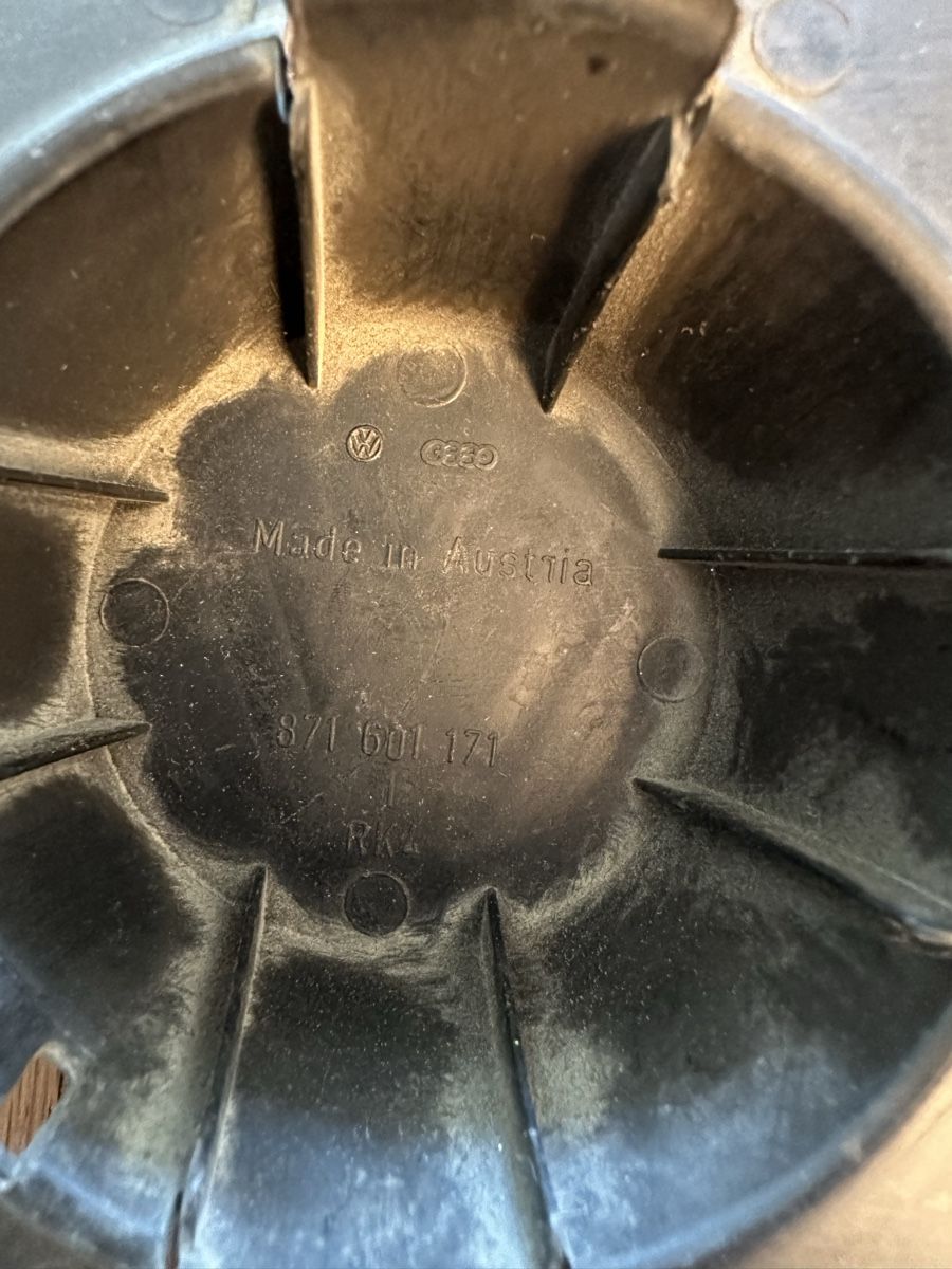 VW Toutes les pièces auto: 3 x VW Raddeckel  – D'occasion à Liestal par Tschopp77 2