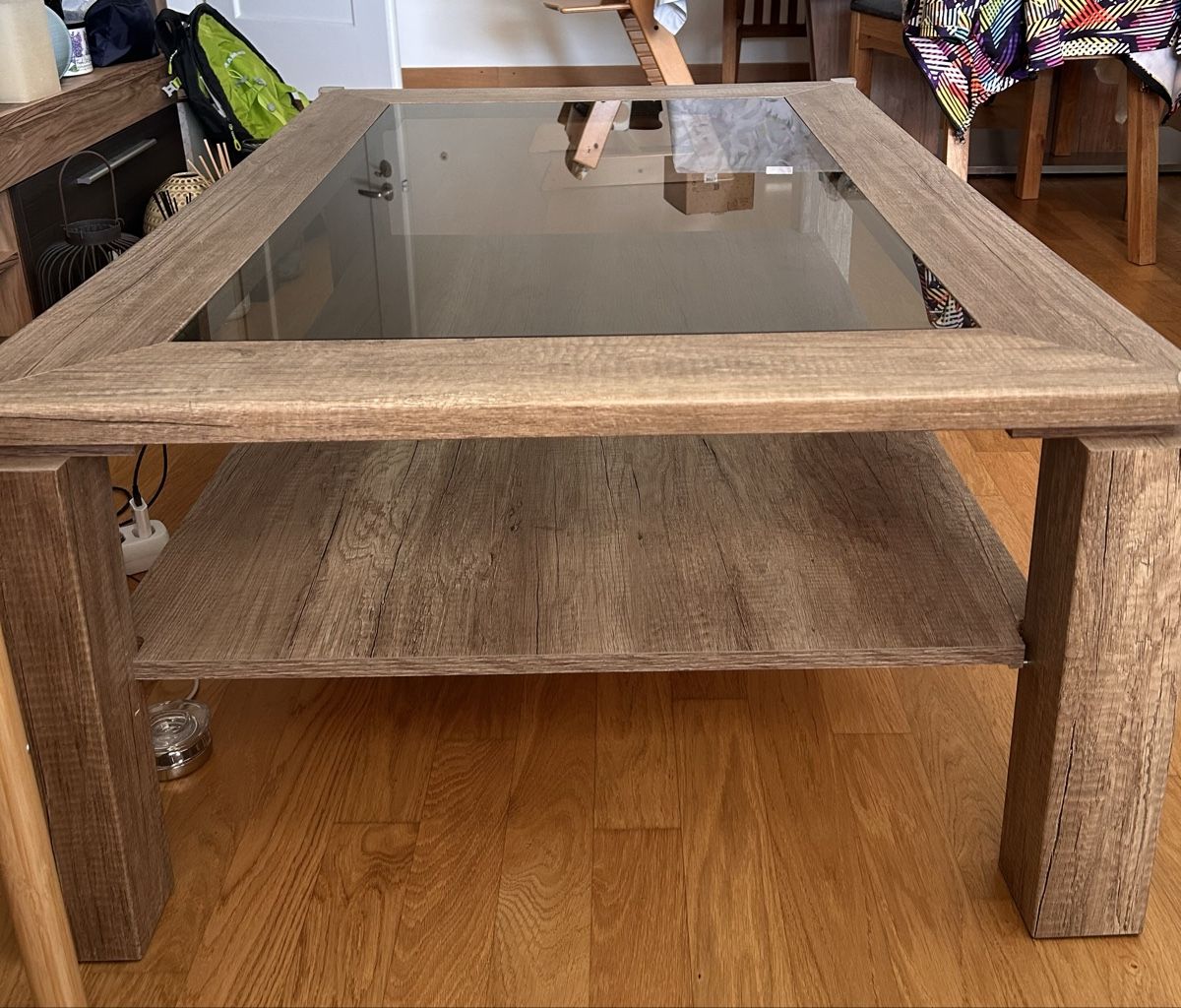 Tables: Rustic Wood Coffee Table with Glass Top & Shelf! – D'occasion à Bern par sil_n2tc 1