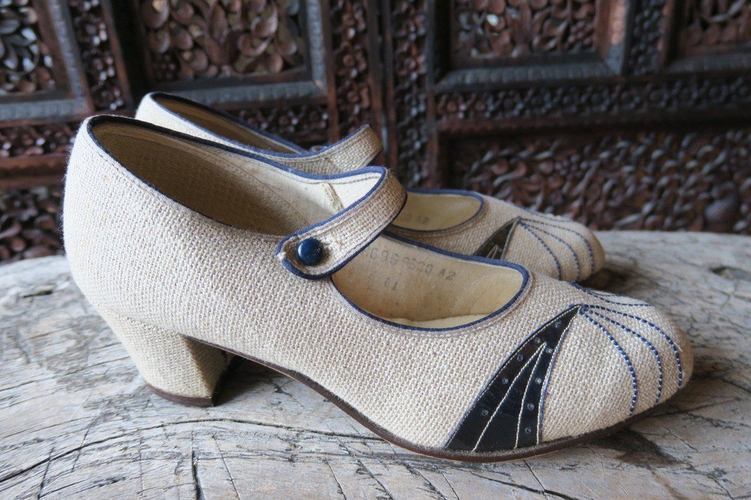 Scarpe da donna: vintage Leinenpumps Grösse 37, antike Kleidung – Nuovo (secondo la descrizione) da Schwanden i. E. venduto da luvia01