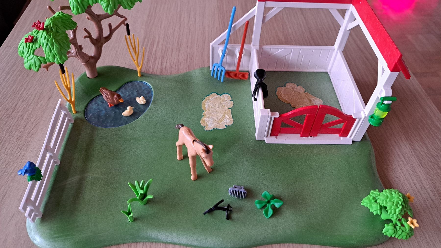 Playmobil Giocattoli: Playmobil 6147 - Koppel mit Pferdebox – Usato da Wolfhausen venduto da Reto831