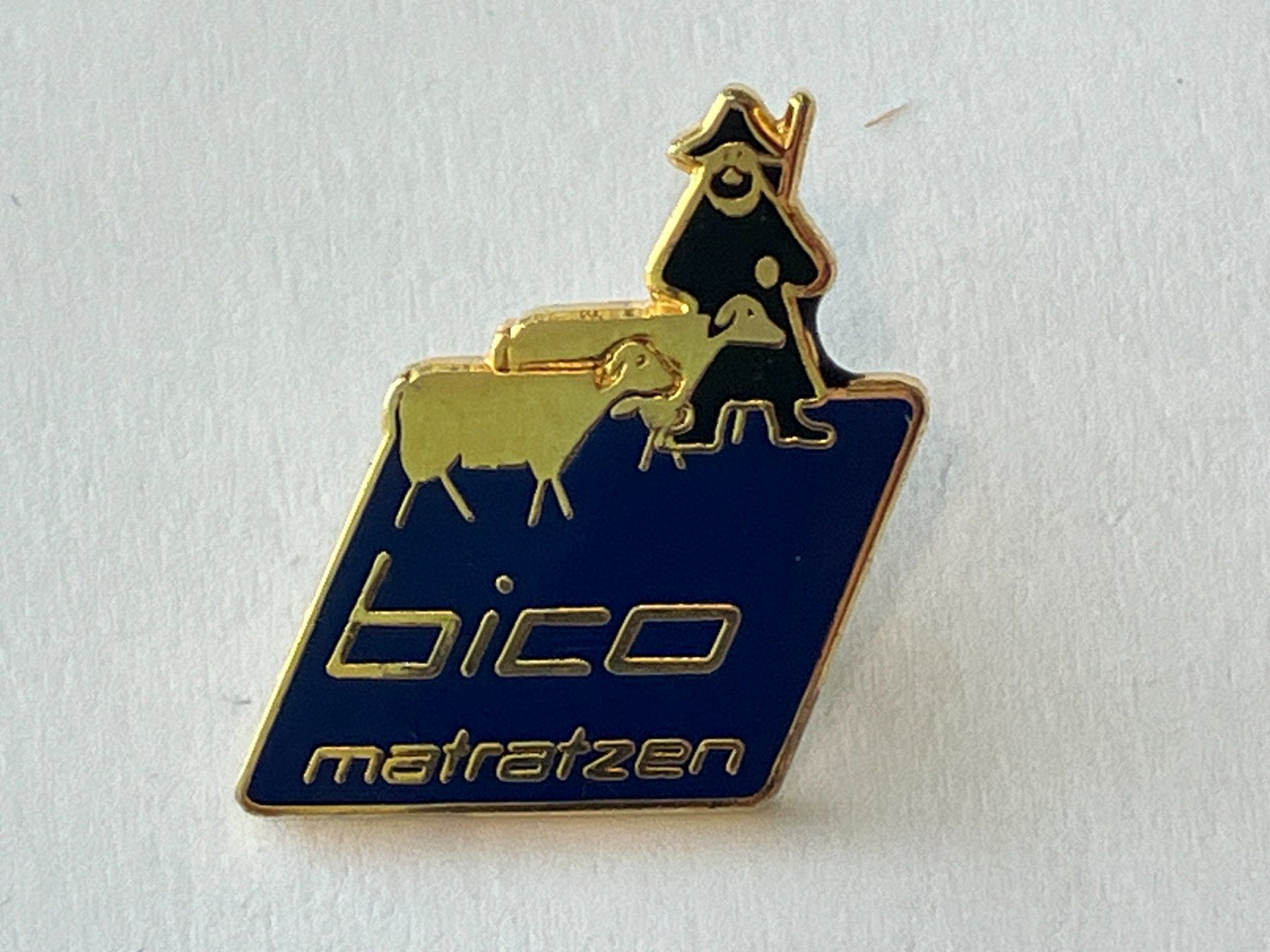 Plaketten & Abzeichen: 1 Pin Bico Matratzen – Gebraucht aus Basel von djwwpp
