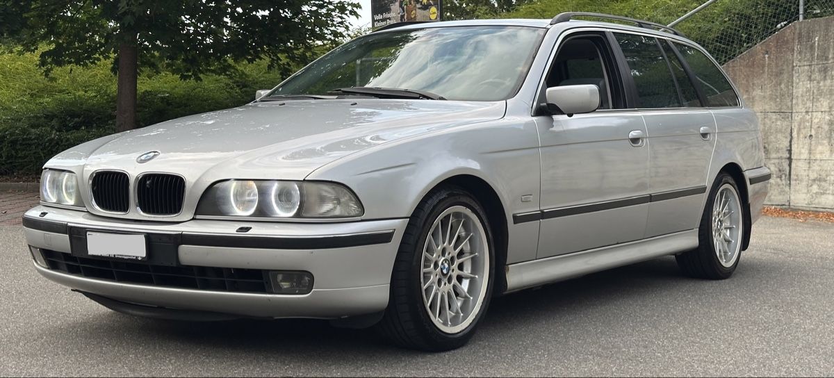 BMW Automobili: BMW 528i Touring E39 Facelift 2000 Jahrgang – Usato da Wädenswil venduto da HobbyZimmer 7