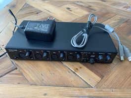 Tascam US-4x4 Audio Interface - Ideal für Musiker!
