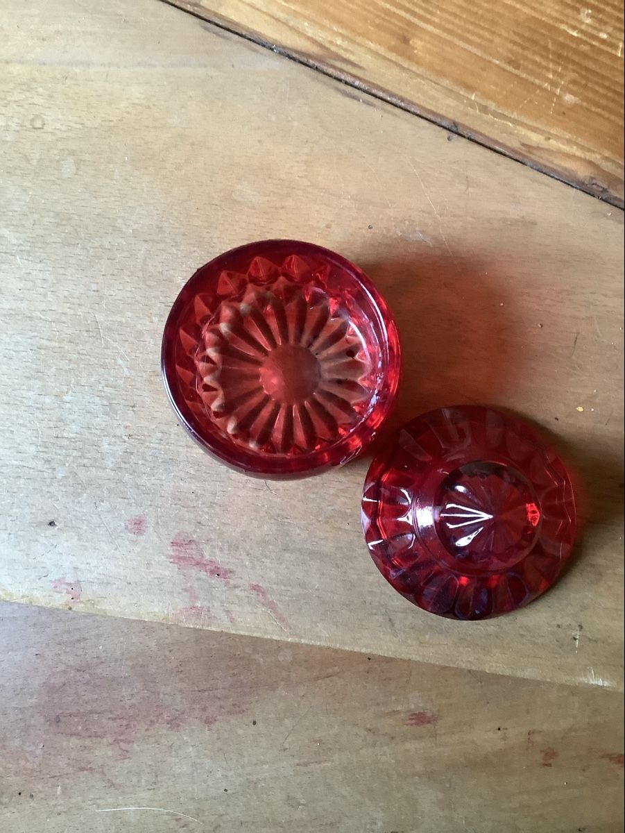 Bicchieri: rotes Glasdeckelgefäss – Usato da Zürich venduto da Albatros57 2