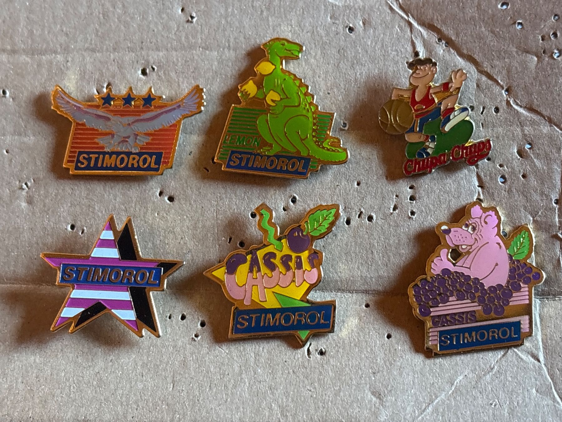 Plaketten & Abzeichen: Pins Kaugummis – Gebraucht aus Lützelflüh-Goldbach von NicoleL.