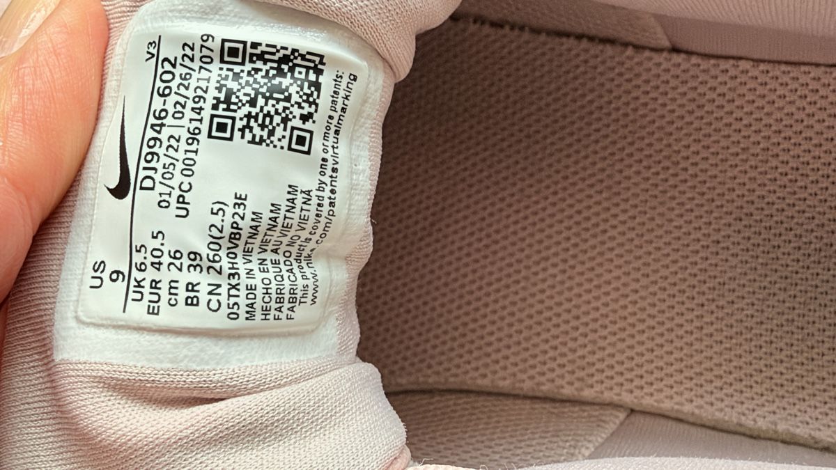 Nike Damenschuhe: Baskets Nike Air Force 1 rose taille 40.5  – Gebraucht aus Bulle von LeMoleson 7