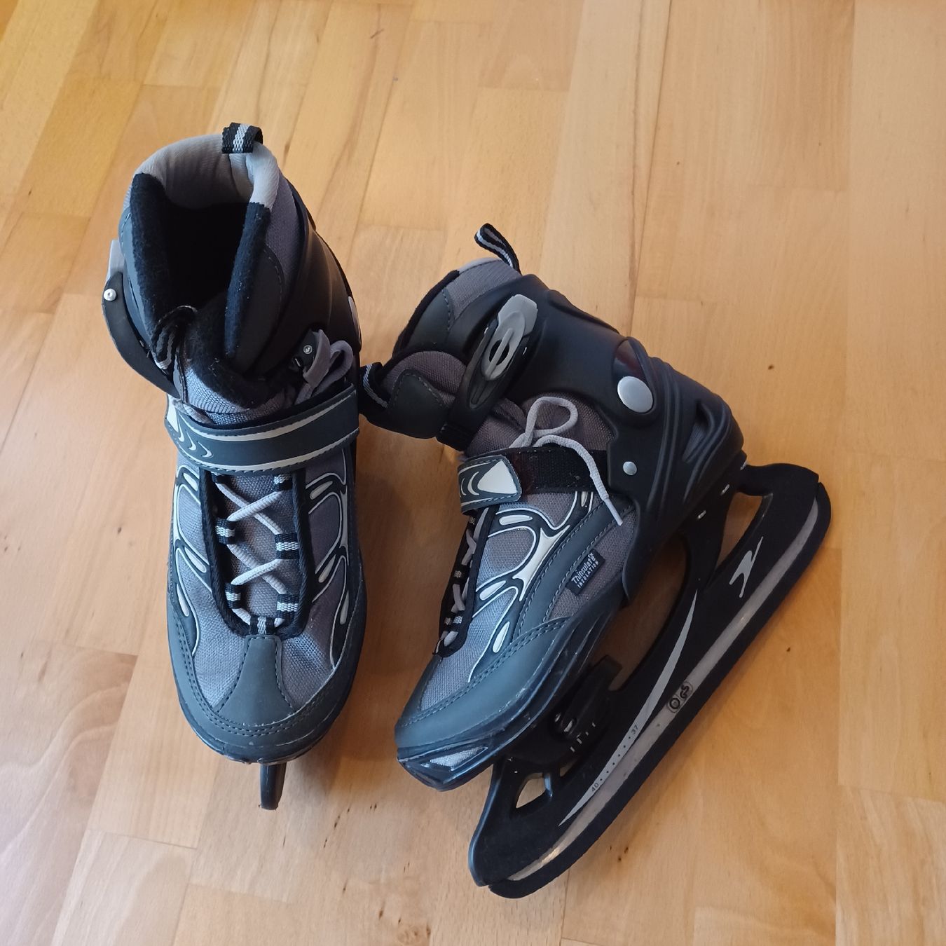 Schlittschuhe: Schlittschuhe von Gr.37-40 – Gebraucht aus Waldkirch von Fantasia-101 1