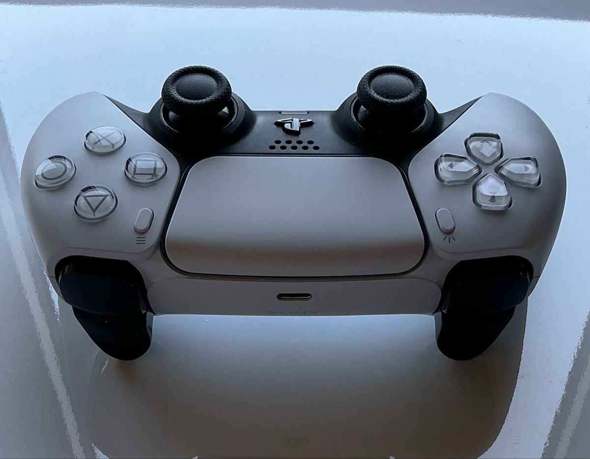 Sony Controller: PS5 DualSense Wireless Controller weiss NEU – Nuovo (secondo la descrizione) da Beinwil am See venduto da Tobi-Wied 2