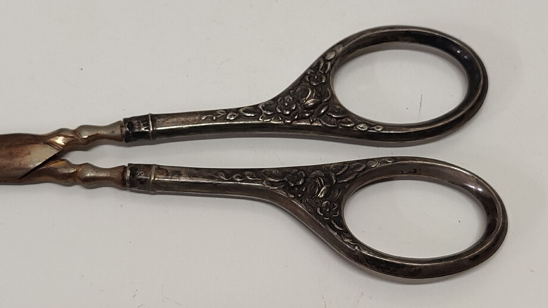 Tous les outils: Antike Schere 800er Silber (L34) – D'occasion à Neuenhof par SchnaeppliAllerlei 1