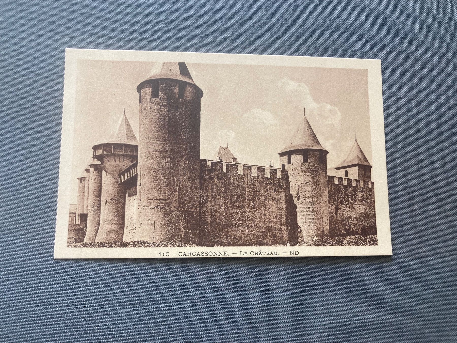 Cartoline postali: Alte Ansichtskarte Carcassonne - Le Château, – Usato da Zürich venduto da mik_h9ty