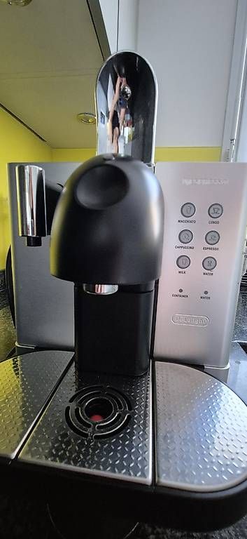 Macchine per caffè & Macchine per espresso: Kaffeemaschine DeLonghi Lattissima – Usato da Nürensdorf venduto da conceicao74 1