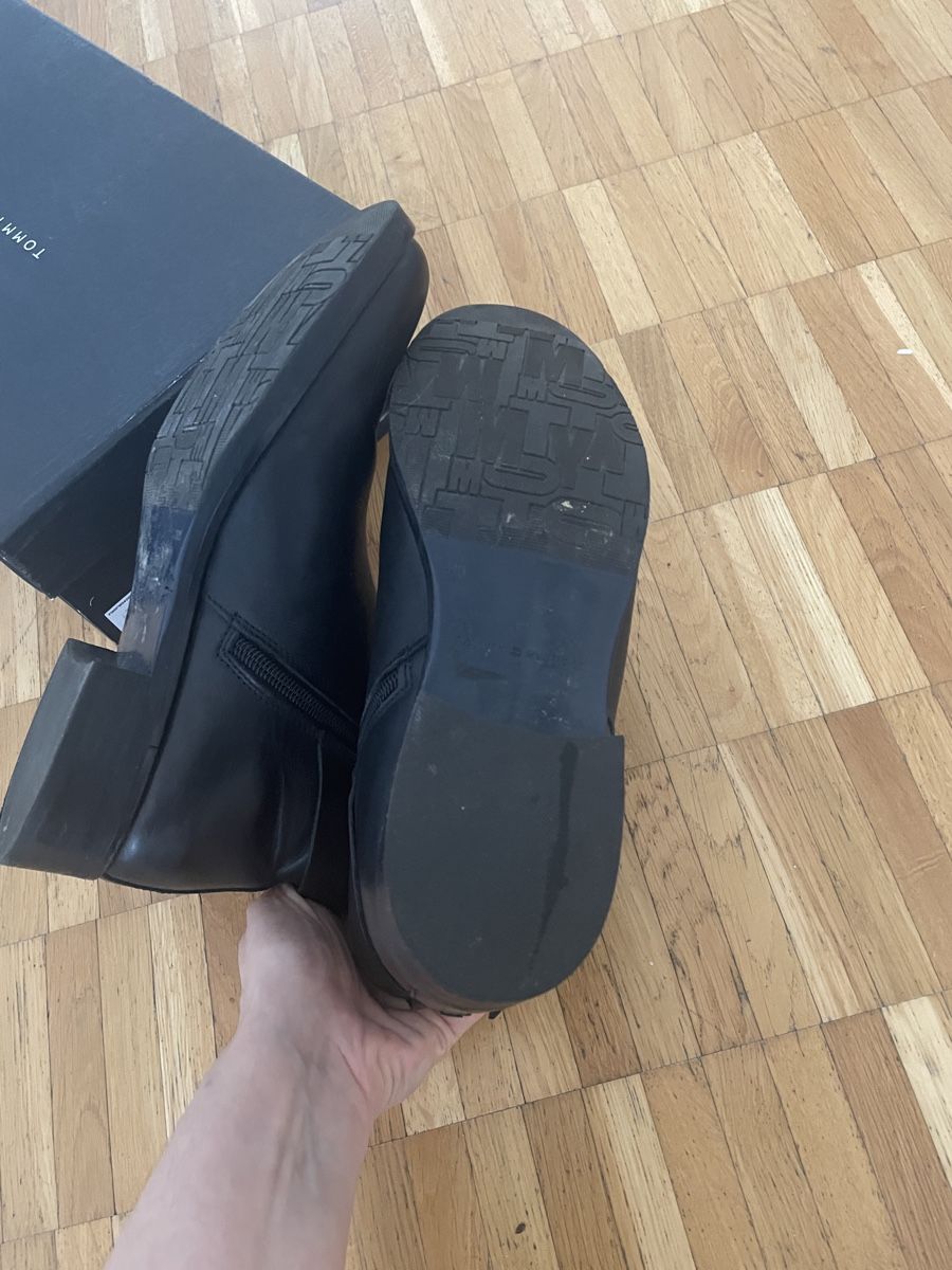 Tommy Hilfiger Damenschuhe: Tommy Hilfiger Black Leather Ankle Boots, Size 38 EU – Gebraucht aus Neuchatel von shi_9fzw 6