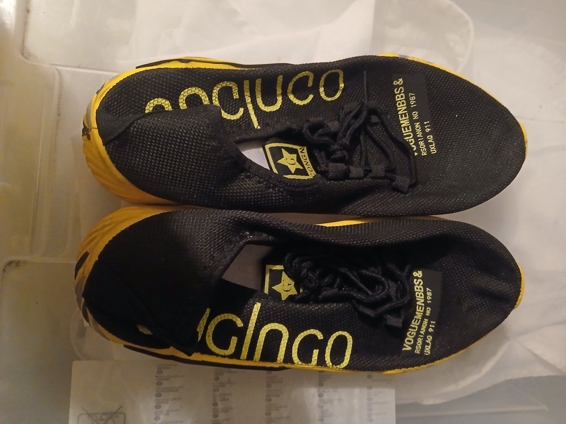 Scarpe da uomo: Schuhe Schwarz Gelb 44 – Usato da Spiez venduto da easydialog2014