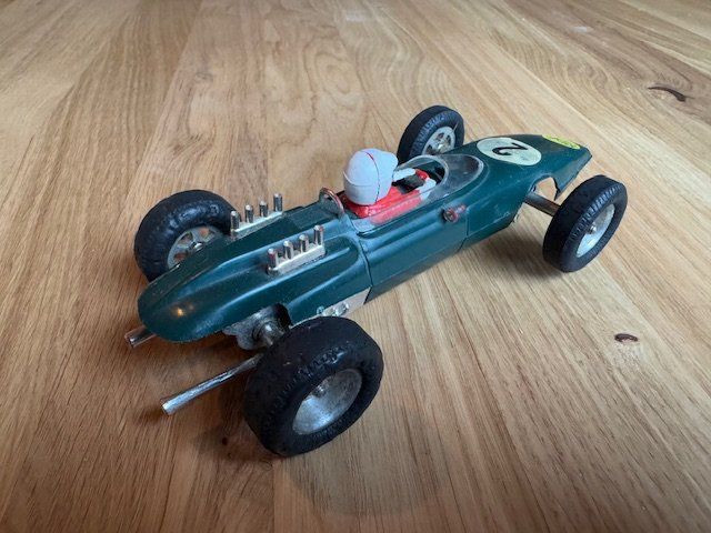 Piste: Kitty Ferrari Slotcar – Usato da Mühlethal venduto da Pmoby 2