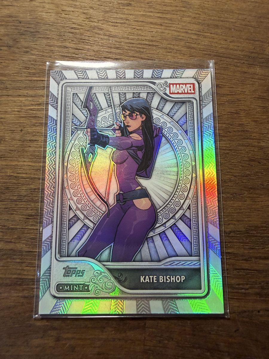 Topps Carte collezionabili: 2026 Topps Marvel Mint Kate Bishop Silver Card – Nuovo (secondo la descrizione) da Goldach venduto da pipinio