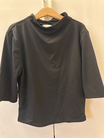 Schwarzes H&M Shirt, Grösse S, Top Zustand für den Herbst!