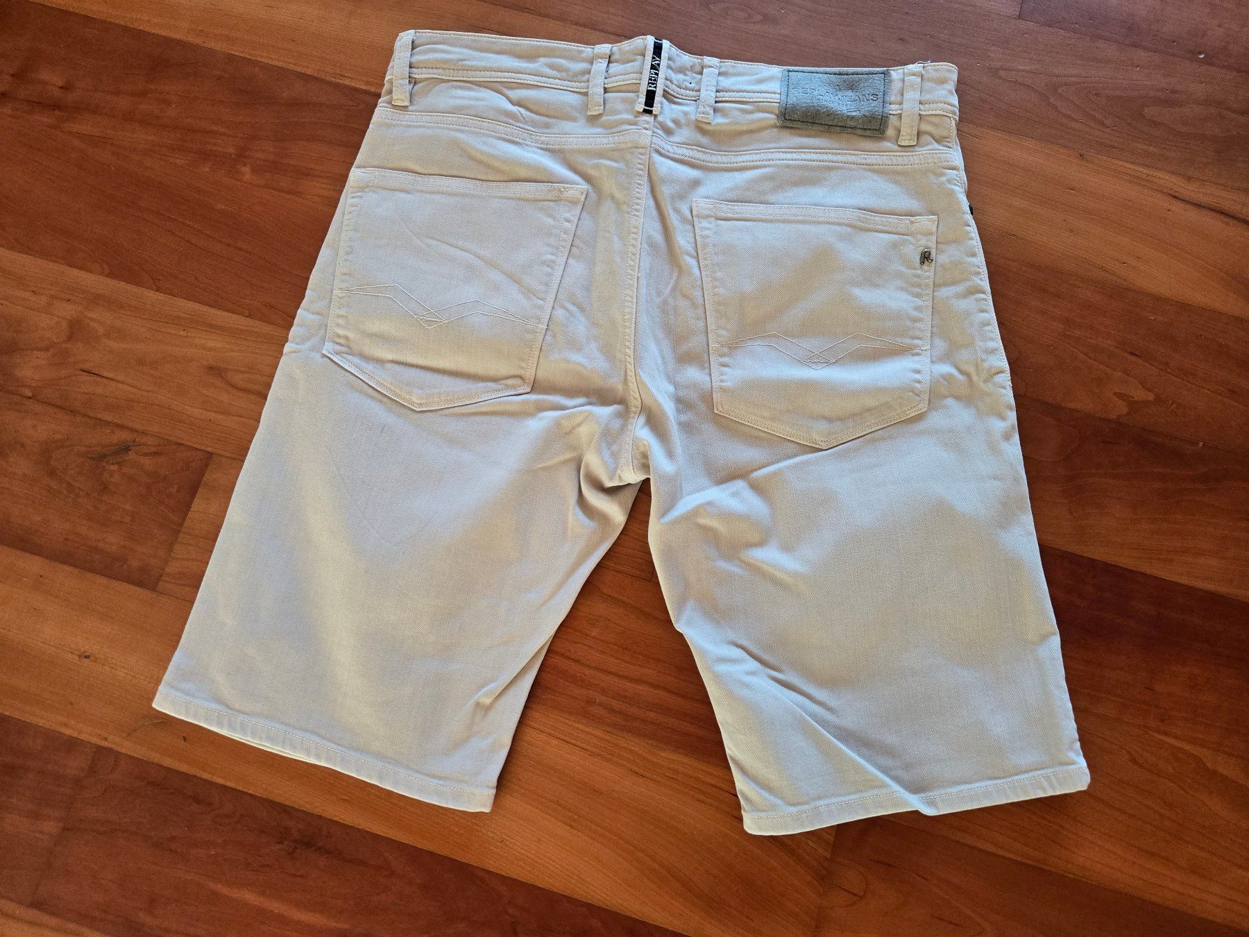 Replay Jeans: Replay Shorts – D'occasion à Altstätten SG par Tschuppben 1