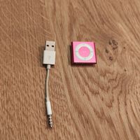iPod Shuffle 4. Grneration, 2GB, Akku top
