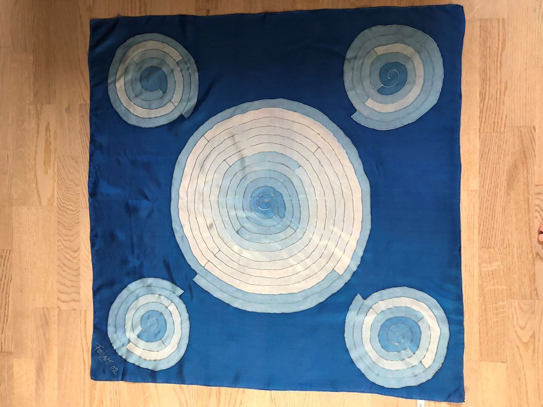 Foulards, Tücher & Schals: Wunderschöner Vintage Seide Foulard – Neu (gemäss Beschreibung) aus Winkel von Luxtime