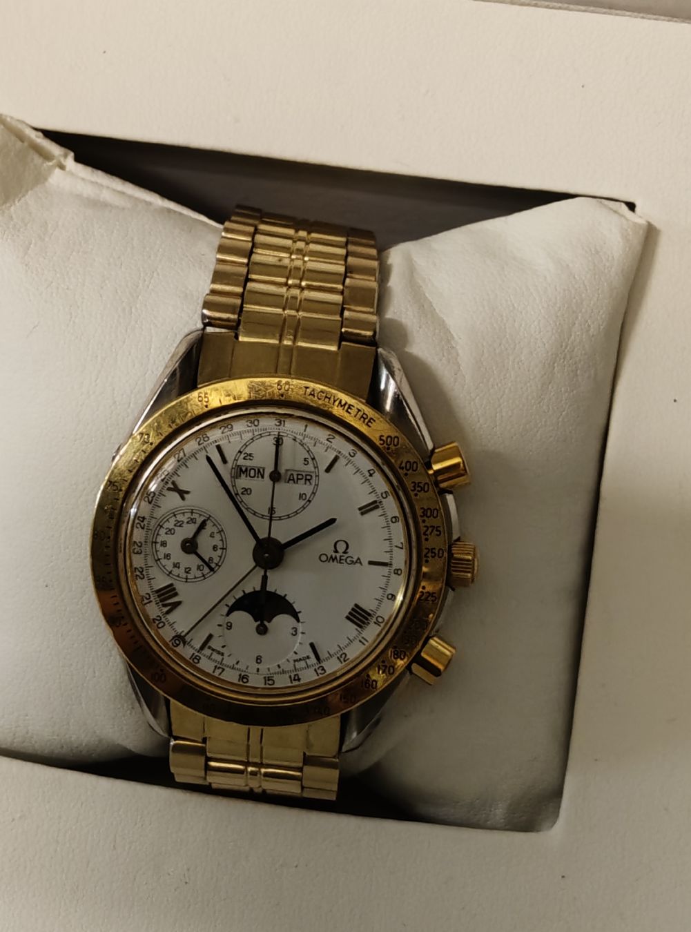 Omega Orologi: Omega Speedmaster 18k Phase  Lune 39MM Cadran Blanc – Usato da Boll venduto da BollArtAntik 1