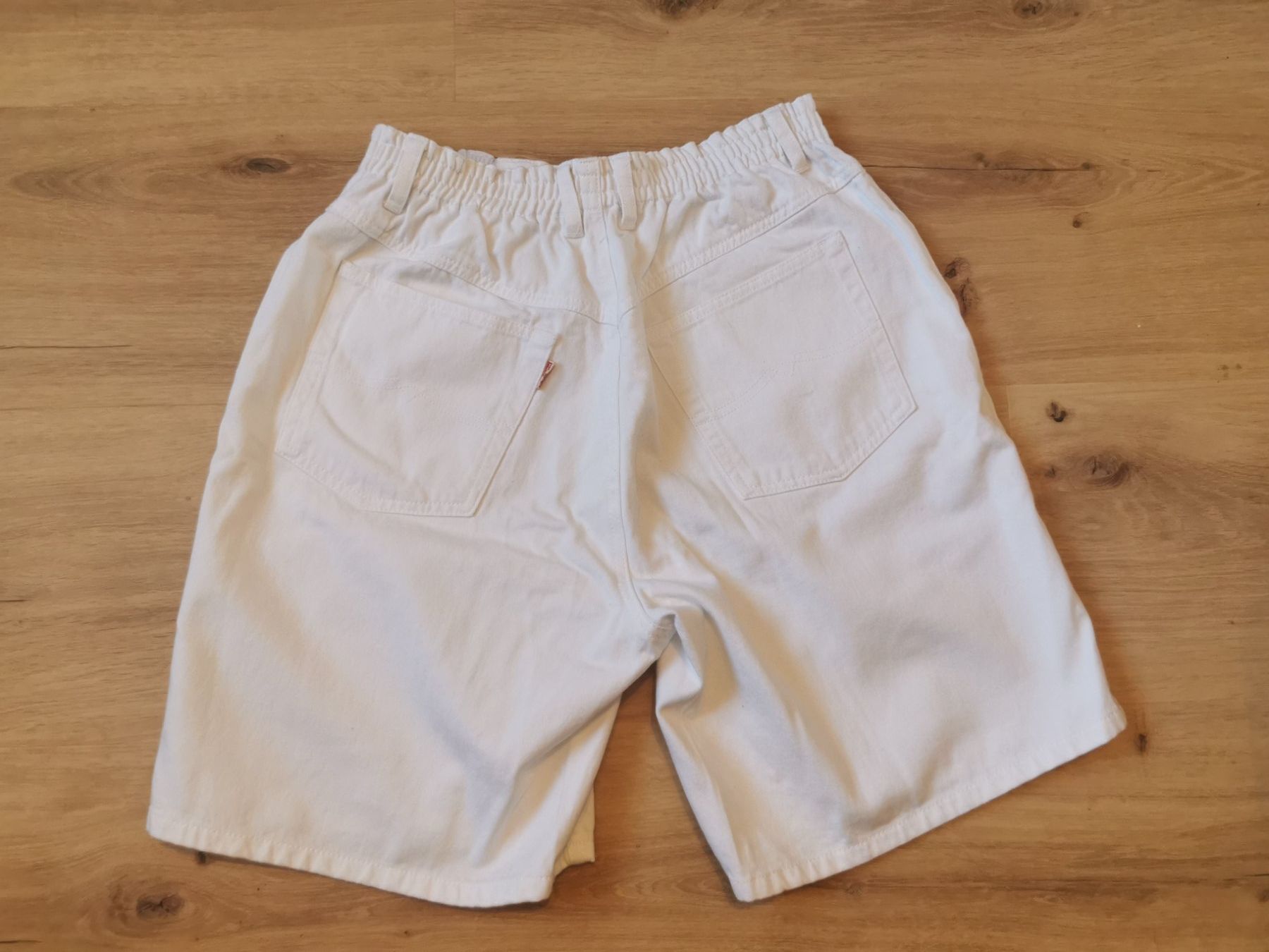 Hosen: Damen Jeans-Shorts Teddy's – Gebraucht aus Grosswangen von Weidhof6 1