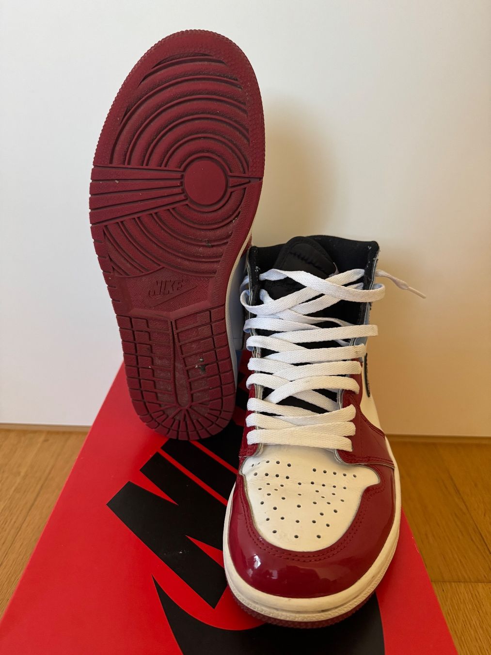 Jordan Scarpe da uomo: Jordan 1 High UNC Chicago Gr:41 – Usato da Sissach venduto da Kicks13 2