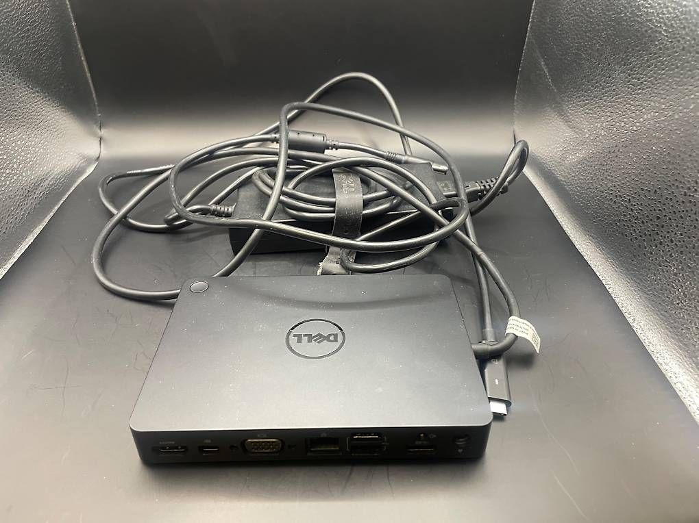 Dockingstation: Dell WD15 USB-C Dockingstation inkl. Netzteil – Gebraucht aus Luzern von maunakea4185