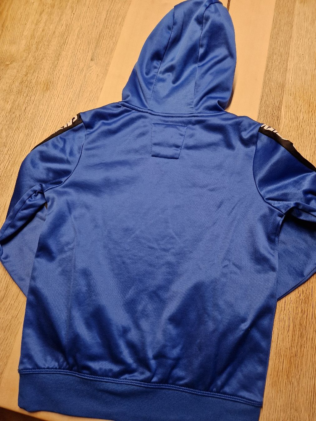 We Maglioni & Felpe: WE Kapuzenpullover Gr. 146/152 – Usato da Jaun venduto da RD03 2