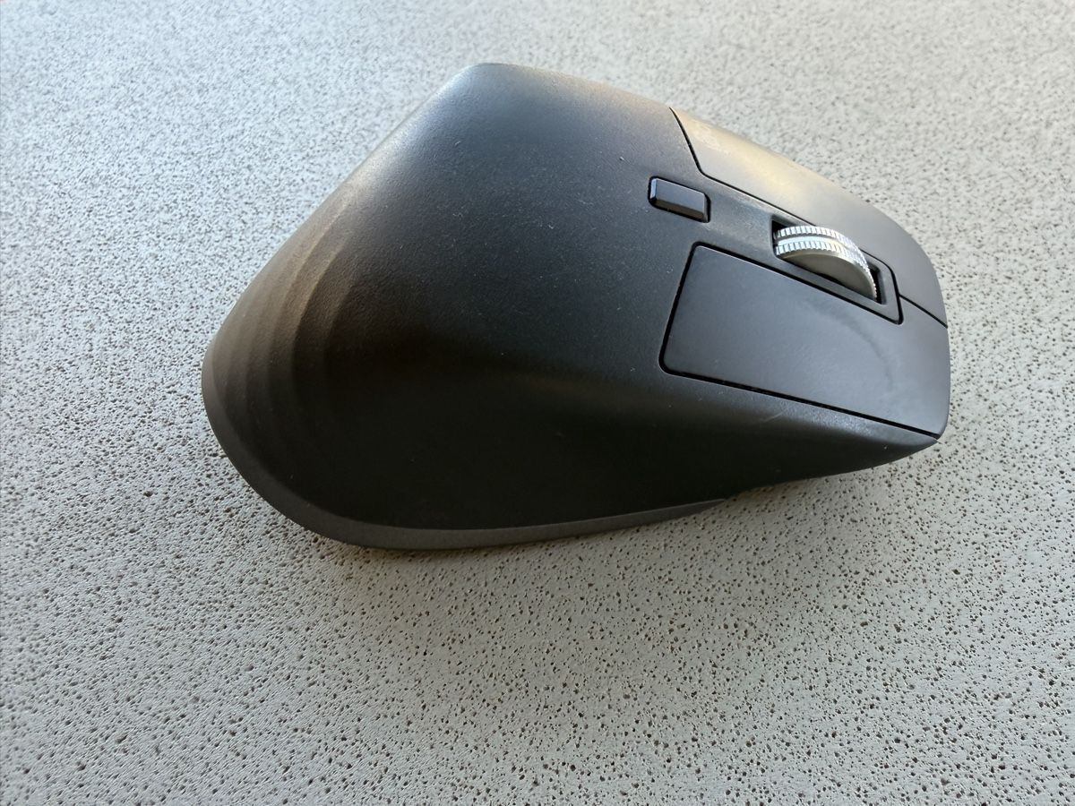 Logitech Tastiere: Logitech MX Tastatur und Maus Set – Usato da Wolfhausen venduto da HelloSun03 5