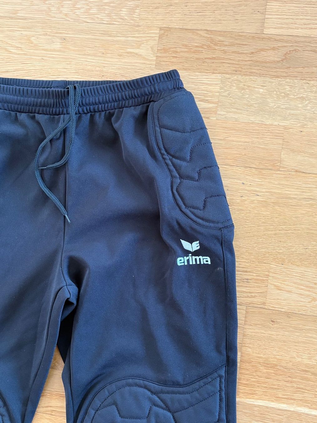 Erima Hosen: Torwarthose Erima Grösse M – Gebraucht aus Unterägeri von mic_tw6v 2