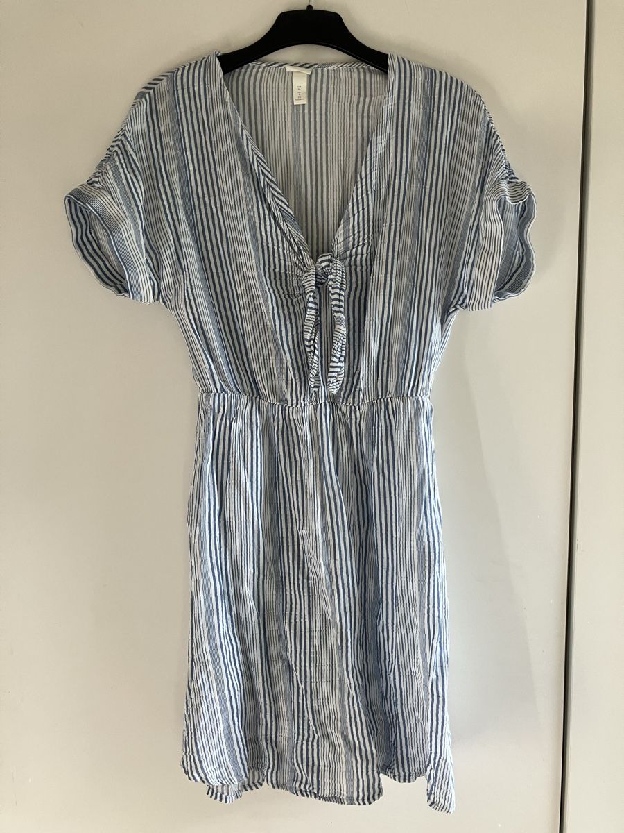 H&M Vestiti: Robe bleue à manches courtes – Usato da Sion venduto da edelweissse