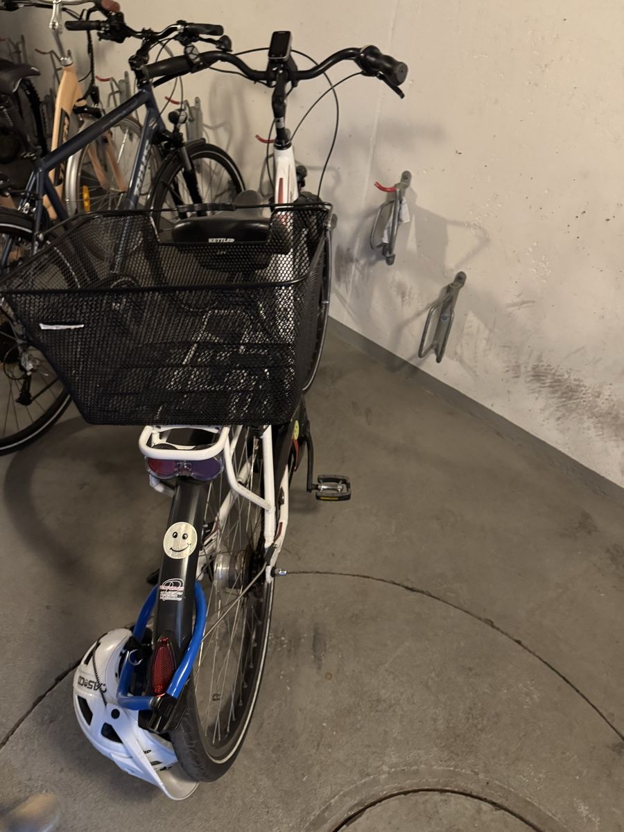 Kettler Biciclette: Kettler E-Bike weiss mit Korb, – Usato da Vilters venduto da tha-tha 5