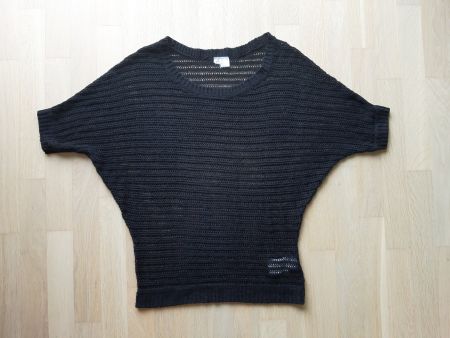 Pullover (Ärmel bis ca. Ellbogen, luftig, mit Strickmuster)