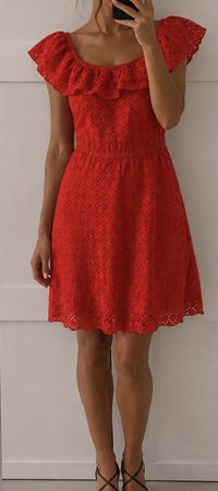 Kleid rot Spitzen Grösse 38 neuwertig